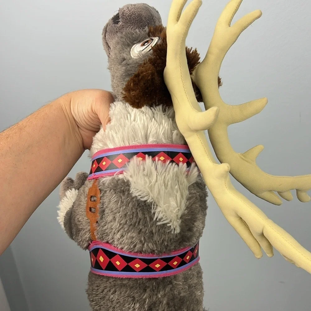 Disney Parks Sven Frozen stuffed plush reindeer Authentic parks souvenir